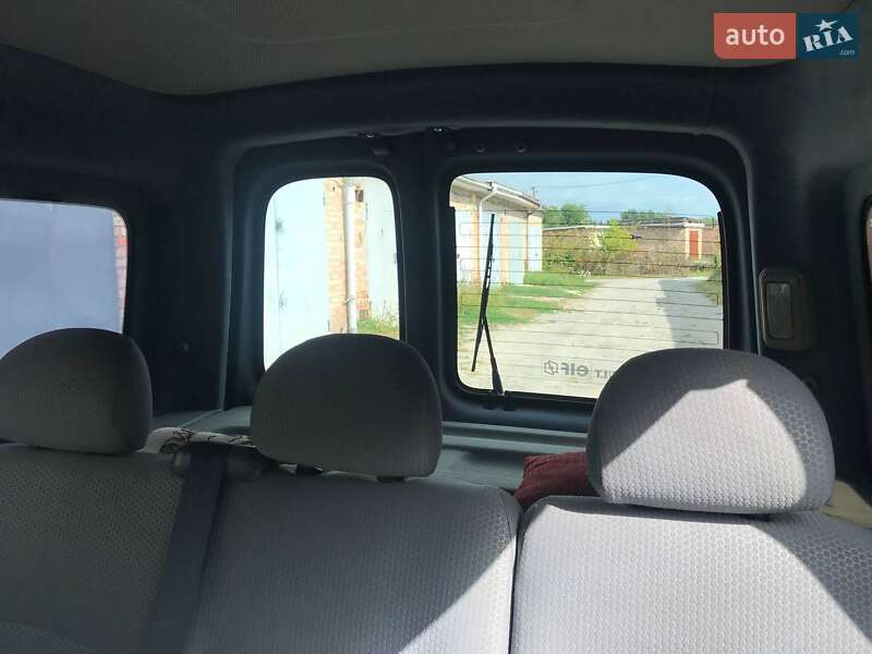 Минивэн Renault Kangoo 2003 в Нежине