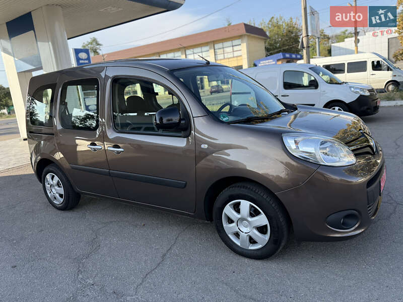Мінівен Renault Kangoo 2015 в Дніпрі