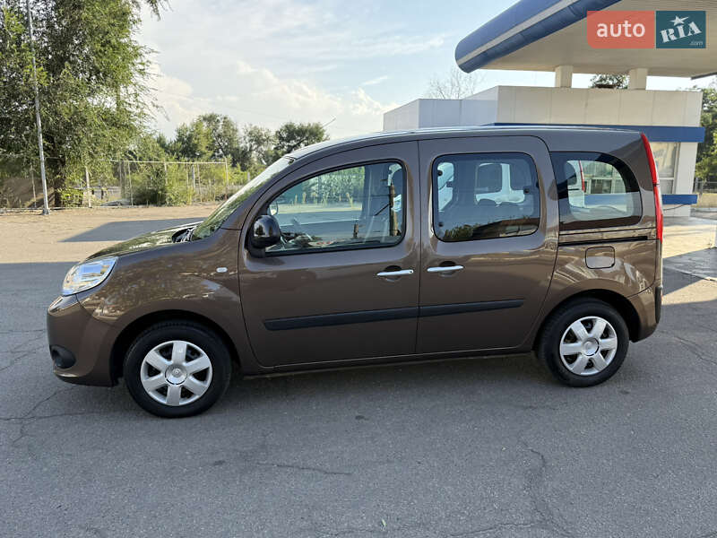 Мінівен Renault Kangoo 2015 в Дніпрі