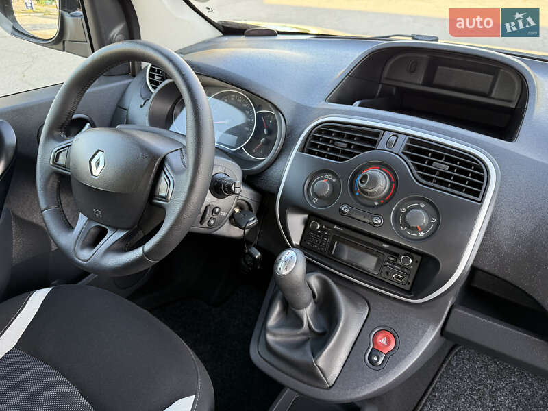 Мінівен Renault Kangoo 2015 в Дніпрі