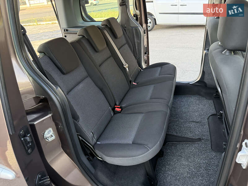 Мінівен Renault Kangoo 2015 в Дніпрі