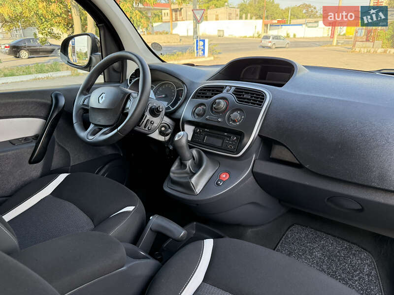 Мінівен Renault Kangoo 2015 в Дніпрі