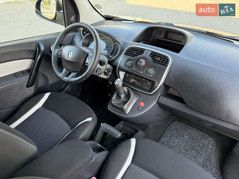 Мінівен Renault Kangoo 2015 в Дніпрі