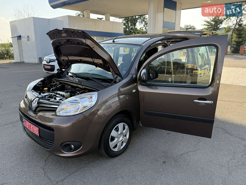 Мінівен Renault Kangoo 2015 в Дніпрі