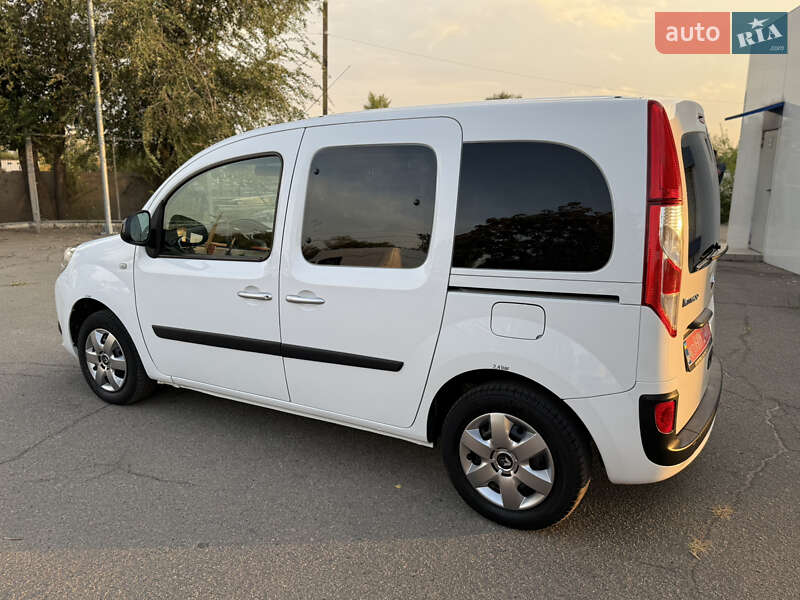 Минивэн Renault Kangoo 2015 в Днепре
