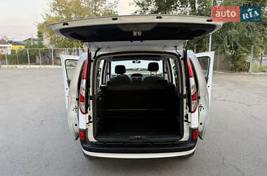 Минивэн Renault Kangoo 2015 в 