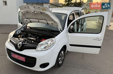 Минивэн Renault Kangoo 2015 в 