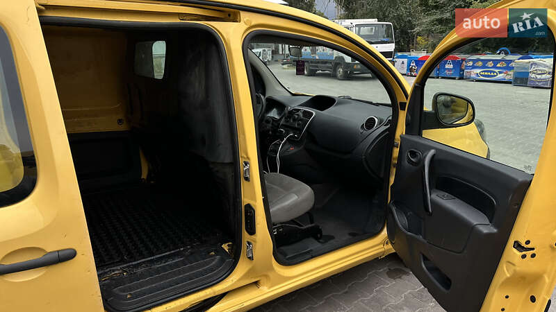 Грузовой фургон Renault Kangoo 2013 в Тернополе