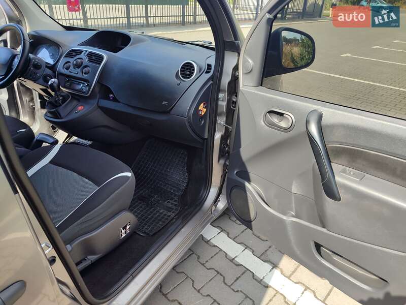 Минивэн Renault Kangoo 2013 в Луцке