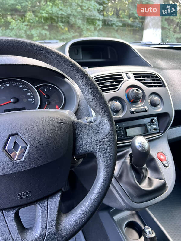 Мінівен Renault Kangoo 2017 в Чернівцях