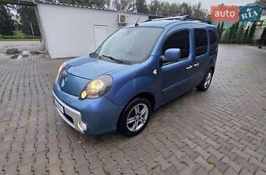Минивэн Renault Kangoo 2011 в Кицмани