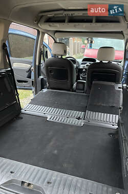 Минивэн Renault Kangoo 2011 в 
