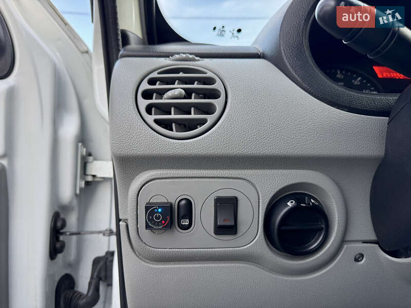 Мінівен Renault Kangoo 2007 в Києві