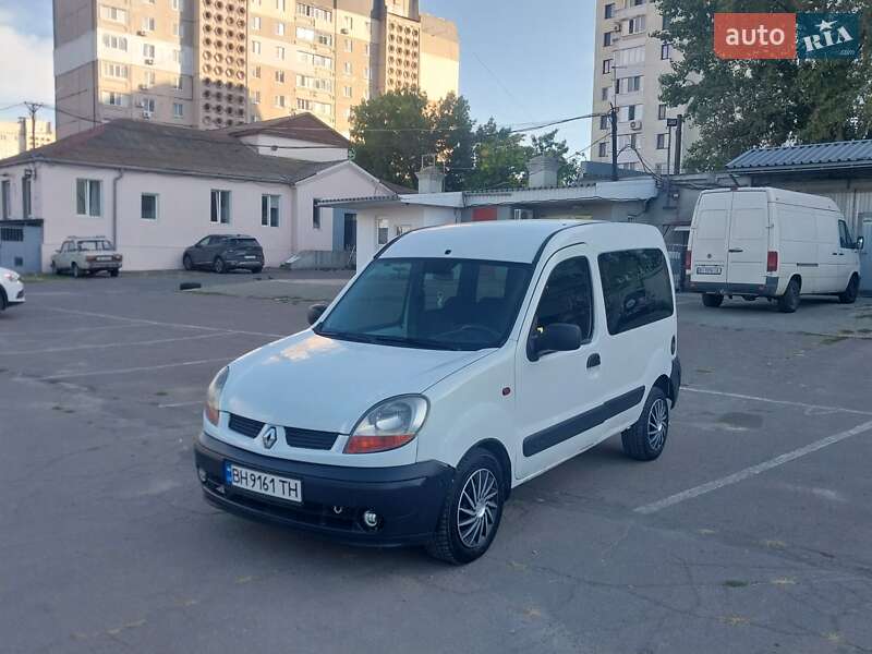 Минивэн Renault Kangoo 2004 в 