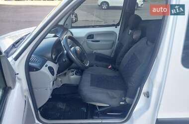 Минивэн Renault Kangoo 2004 в 
