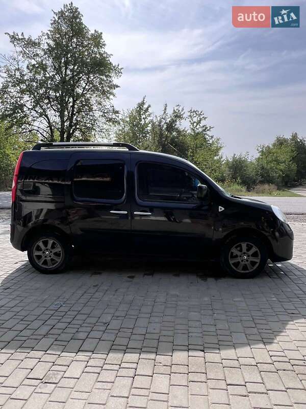 Минивэн Renault Kangoo 2012 в Каменец-Подольском