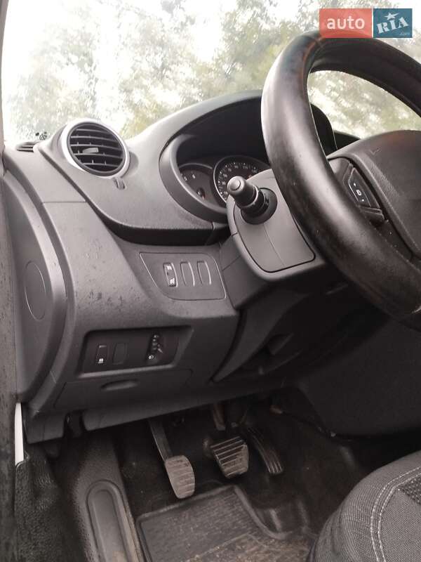 Грузовой фургон Renault Kangoo 2014 в Запорожье