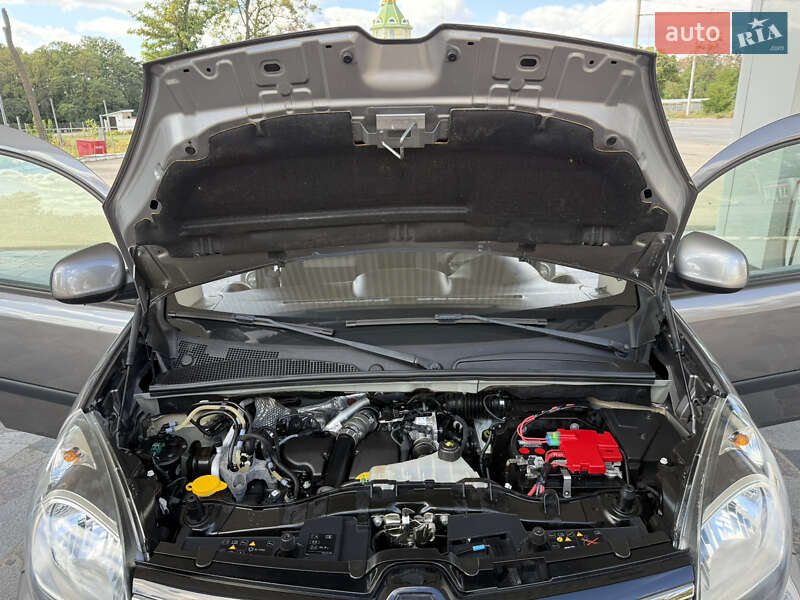 Минивэн Renault Kangoo 2017 в Днепре