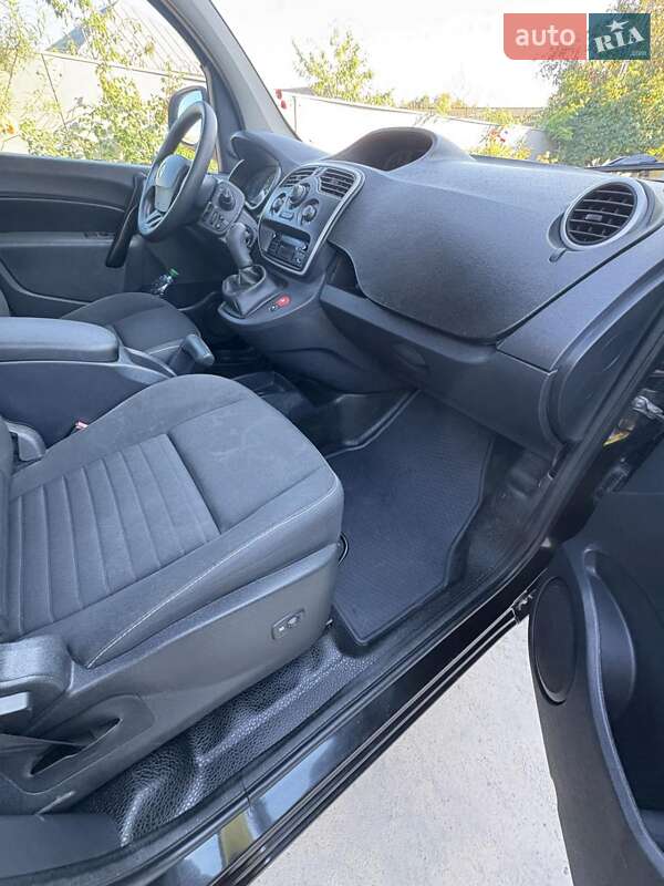 Минивэн Renault Kangoo 2015 в Черновцах