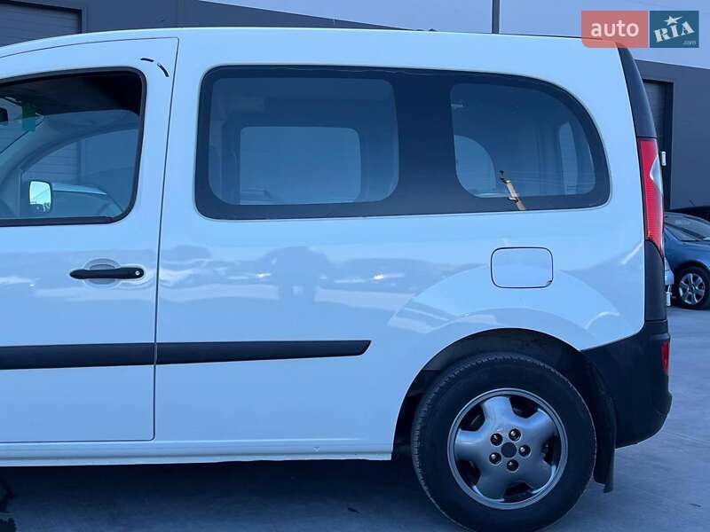 Минивэн Renault Kangoo 2010 в Львове