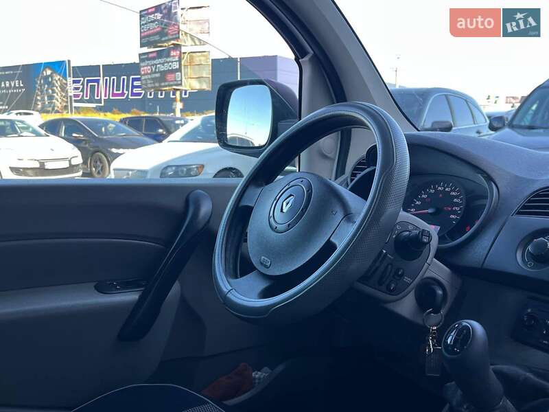 Минивэн Renault Kangoo 2010 в Львове