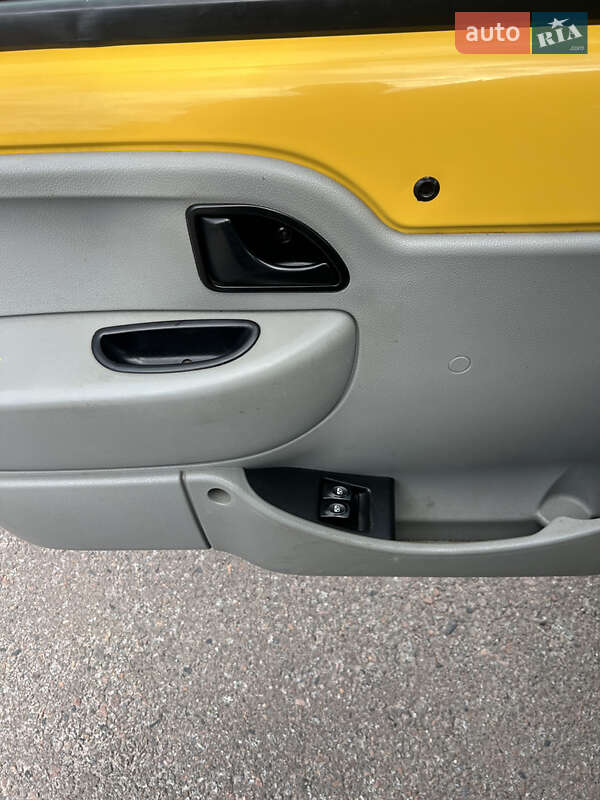 Минивэн Renault Kangoo 2007 в Луцке