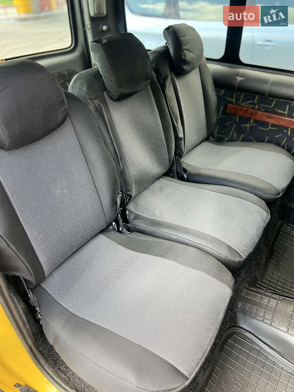 Минивэн Renault Kangoo 2007 в Луцке