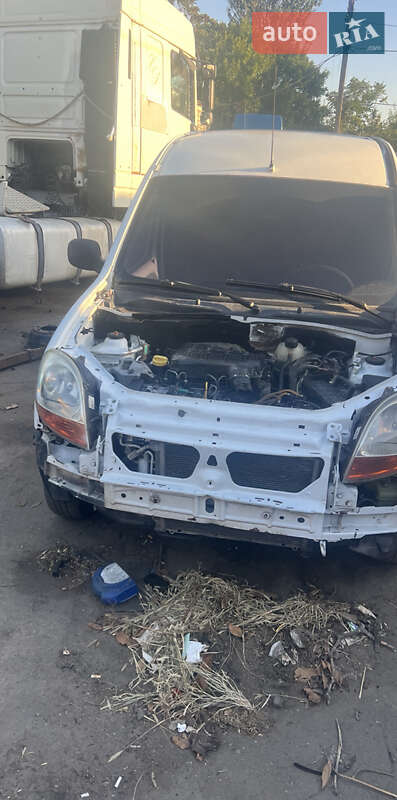 Вантажний фургон Renault Kangoo 2004 в Миколаєві
