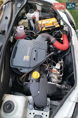 Минивэн Renault Kangoo 2002 в 