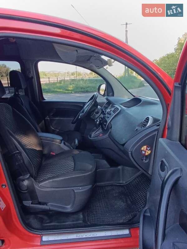 Грузопассажирский фургон Renault Kangoo 2015 в Львове