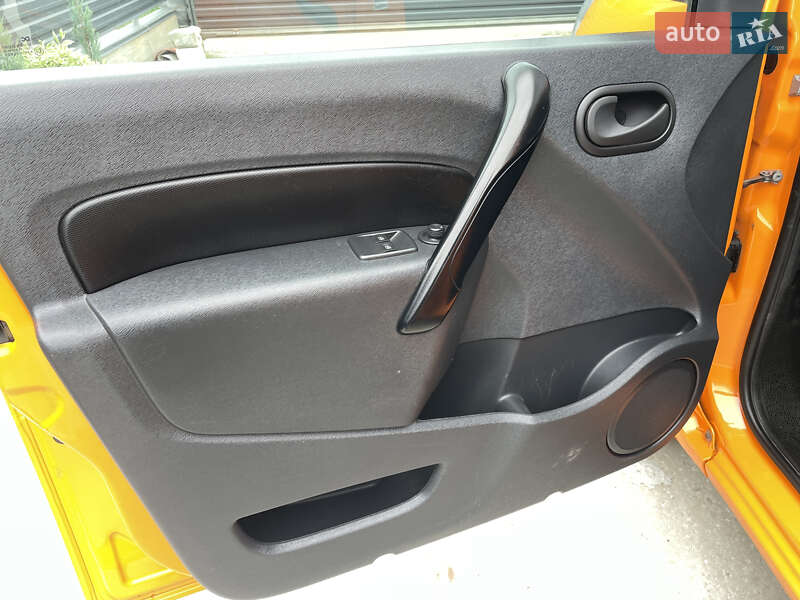 Минивэн Renault Kangoo 2017 в Киеве
