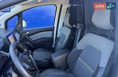 Грузовой фургон Renault Kangoo 2022 в 