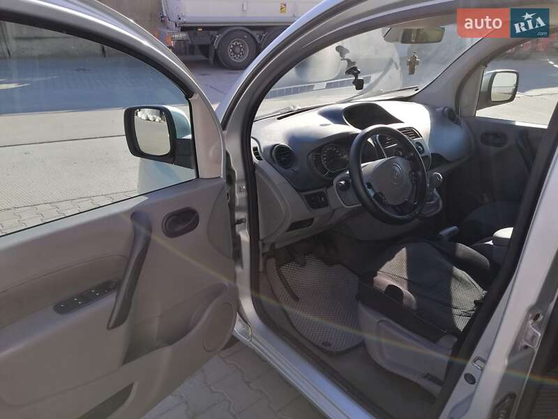 Минивэн Renault Kangoo 2008 в Черновцах