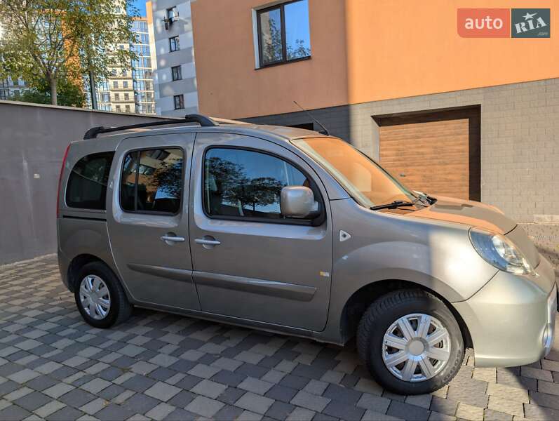 Минивэн Renault Kangoo 2011 в Ивано-Франковске