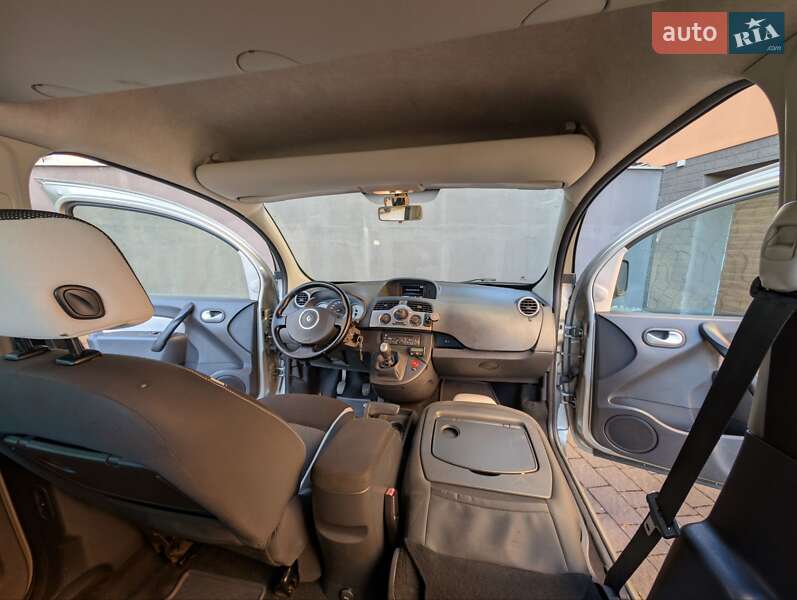 Минивэн Renault Kangoo 2011 в Ивано-Франковске