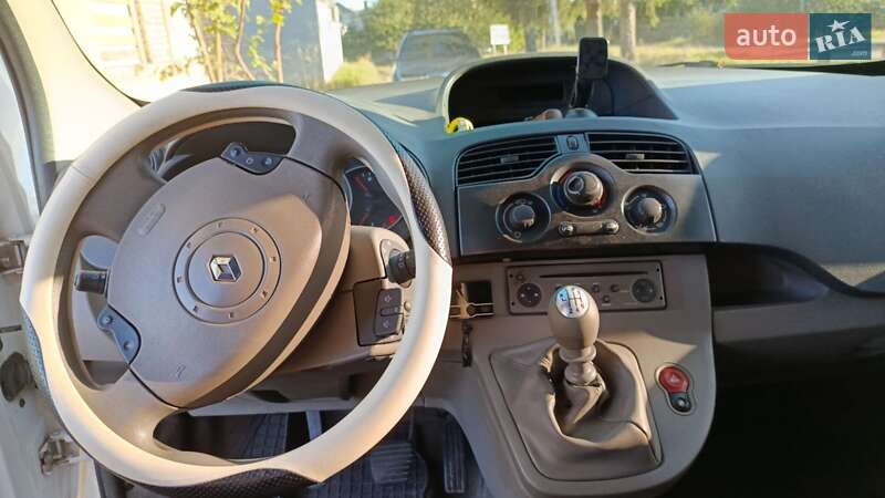 Минивэн Renault Kangoo 2008 в Киеве