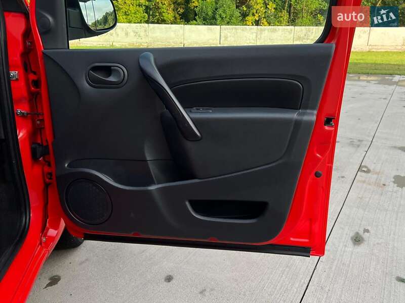 Минивэн Renault Kangoo 2015 в Киеве