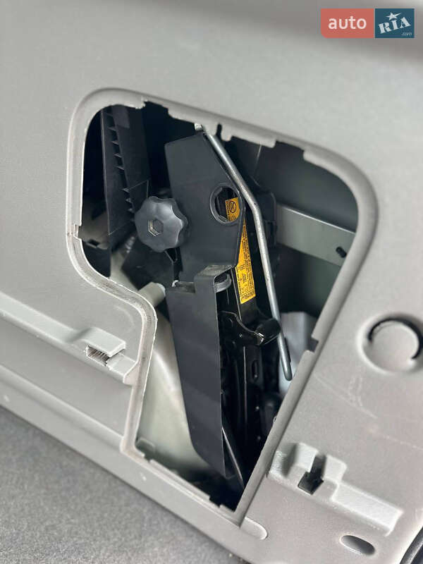 Минивэн Renault Kangoo 2010 в Виннице