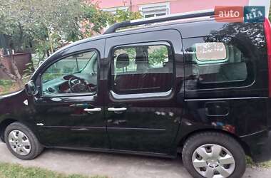 Минивэн Renault Kangoo 2012 в 