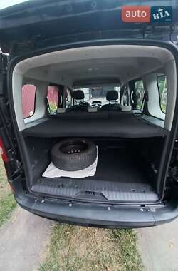 Минивэн Renault Kangoo 2012 в 