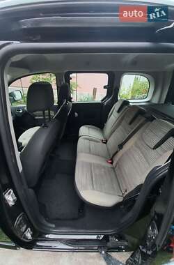 Минивэн Renault Kangoo 2012 в 