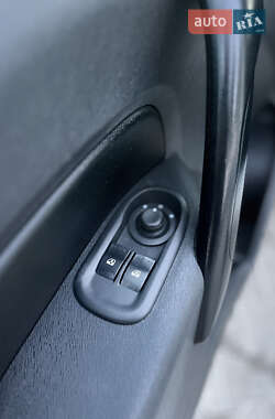 Минивэн Renault Kangoo 2011 в 