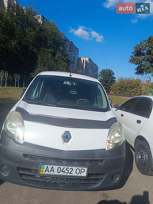 Минивэн Renault Kangoo 2010 в Киеве