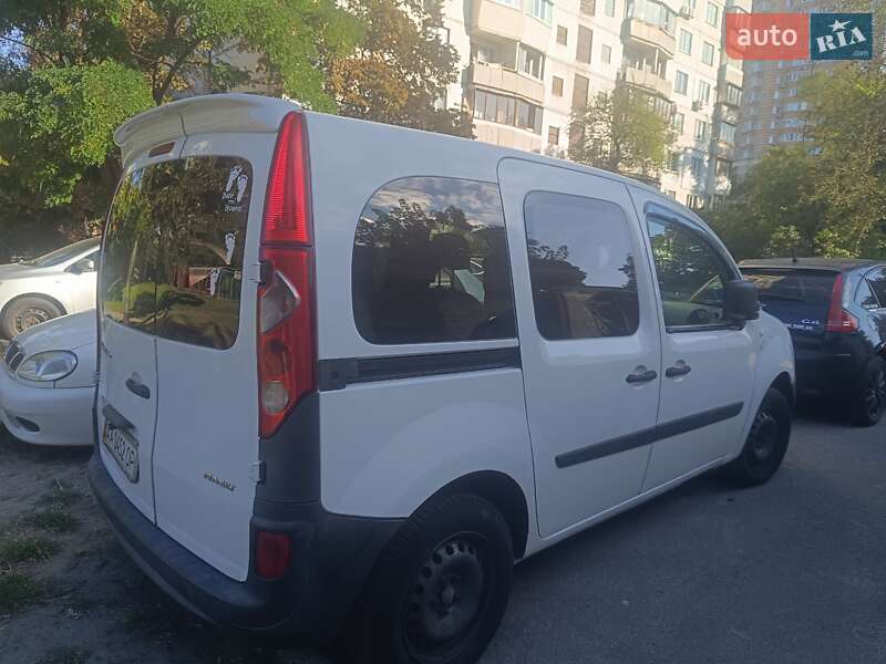 Минивэн Renault Kangoo 2010 в Киеве