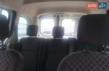 Минивэн Renault Kangoo 2011 в 