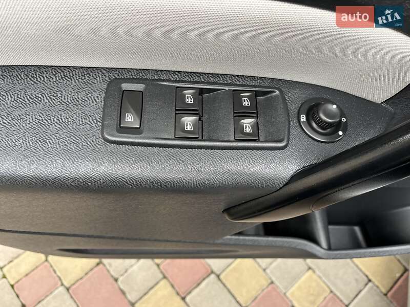Минивэн Renault Kangoo 2016 в Дубно