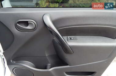 Грузовой фургон Renault Kangoo 2017 в 