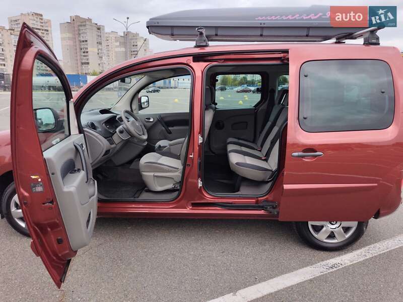 Минивэн Renault Kangoo 2010 в Киеве