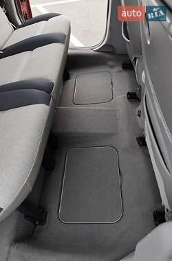 Минивэн Renault Kangoo 2010 в 