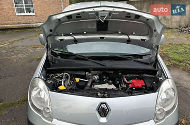 Минивэн Renault Kangoo 2010 в 